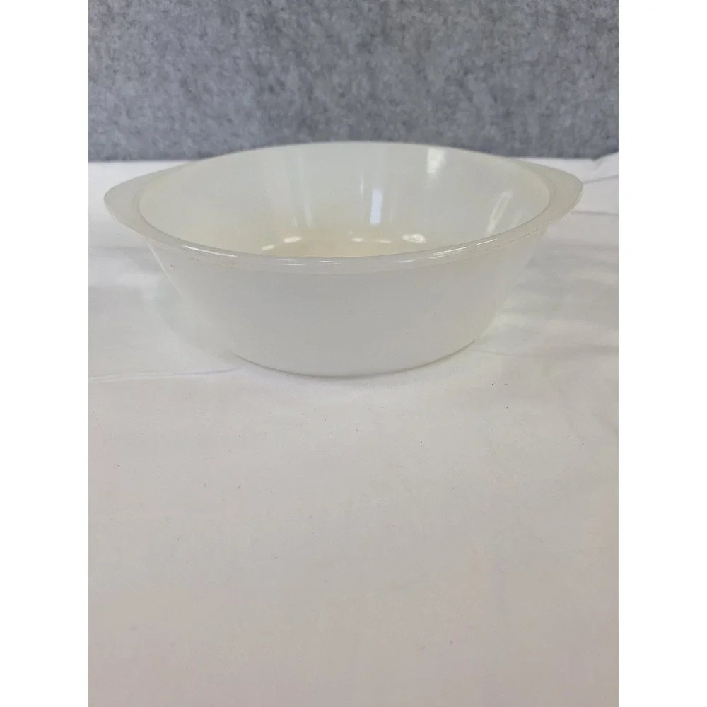 VINTAGE White MCM 2 Qt Milk Glass Baking & Serving Casserole Dish GLASBAKE J-514